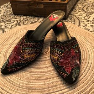 CHICOS BROCADE DETAILED MULES
